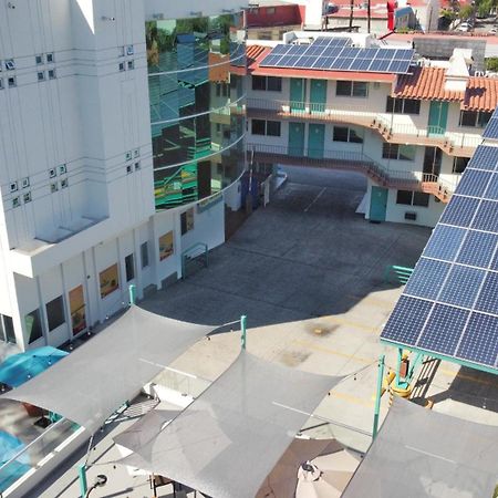 Real Inn De Tijuana Eksteriør billede