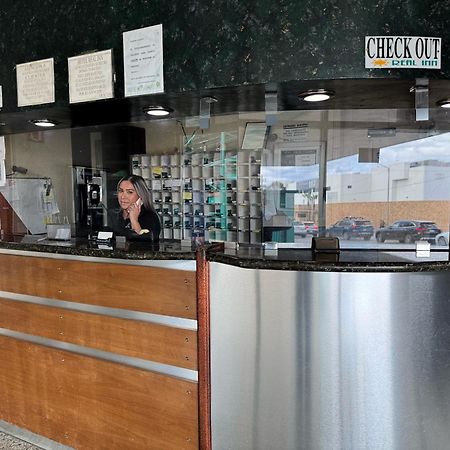 Real Inn De Tijuana Eksteriør billede