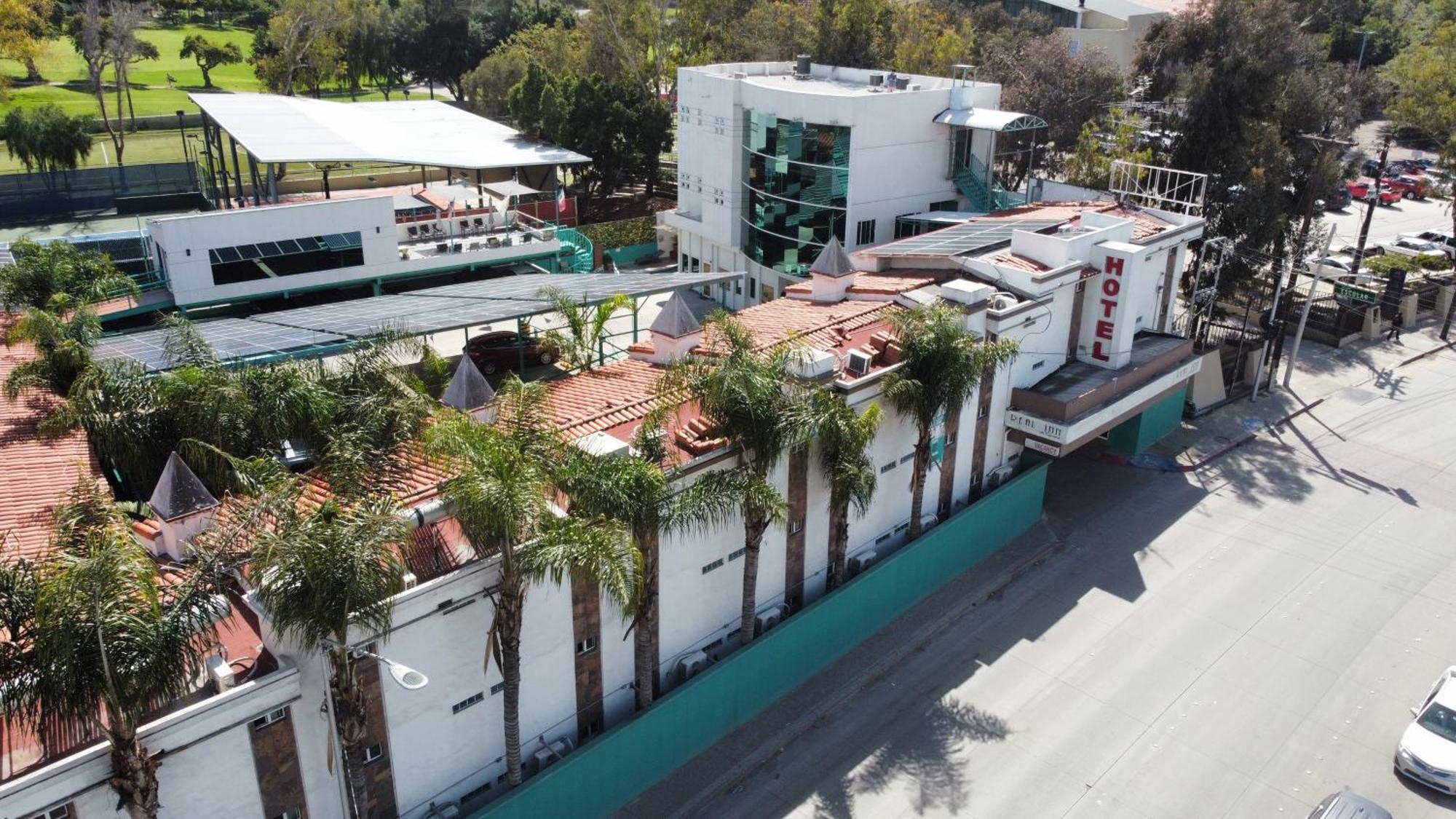 Real Inn De Tijuana Eksteriør billede