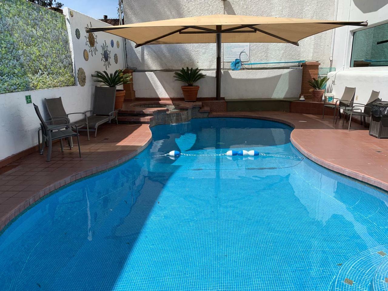 Real Inn De Tijuana Eksteriør billede