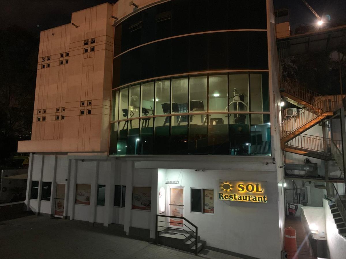 Real Inn De Tijuana Eksteriør billede