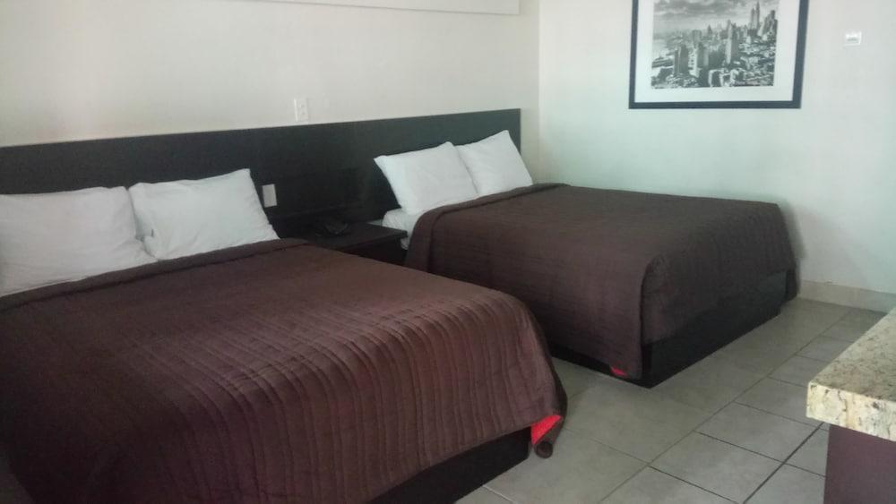 Real Inn De Tijuana Eksteriør billede