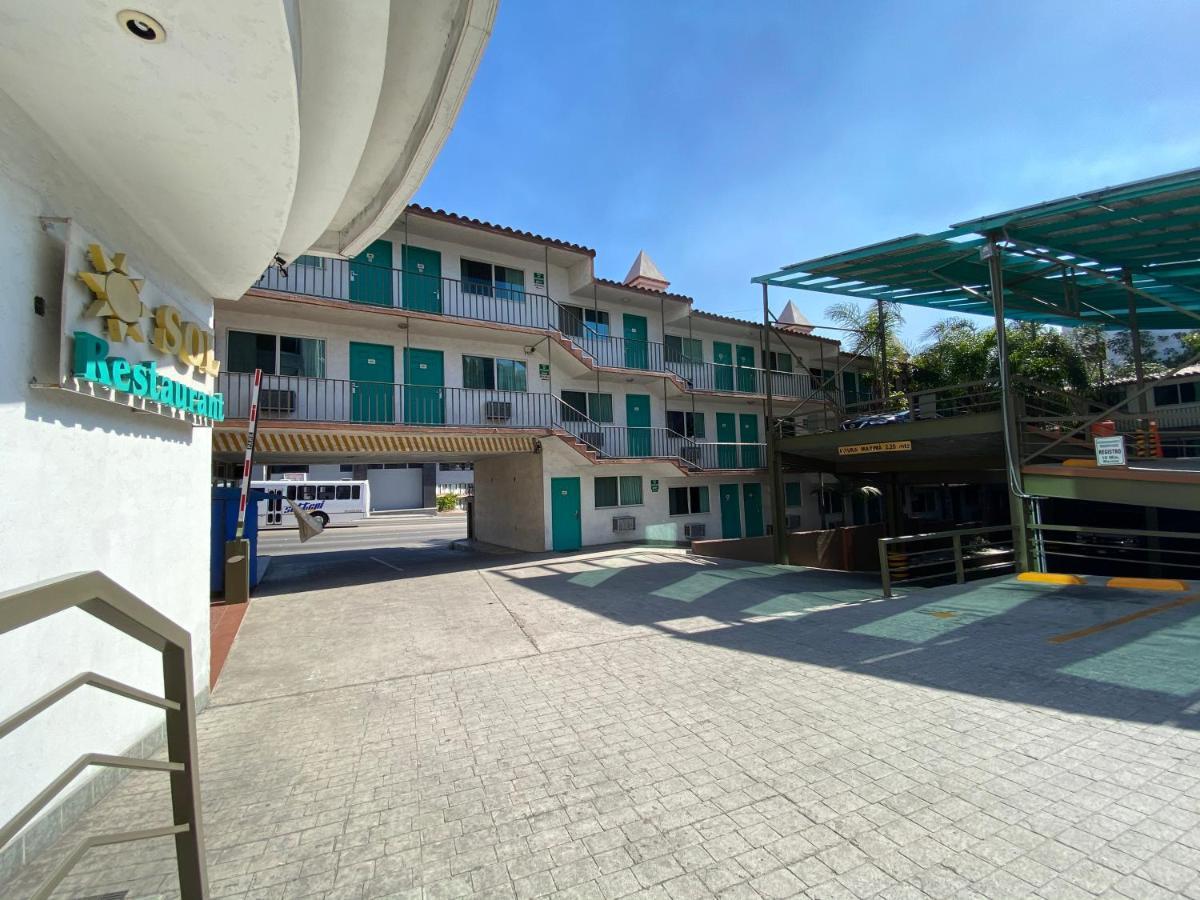 Real Inn De Tijuana Eksteriør billede